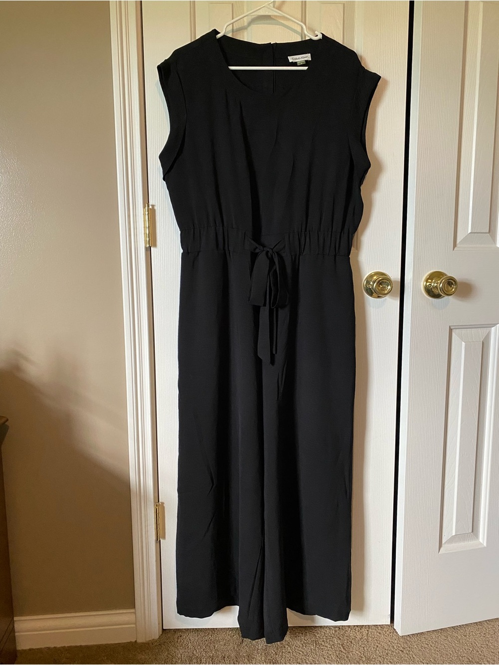 Calvin Klein Women’s Classic Black Sleeveless Jumpsuit with Waist Tie Size 12